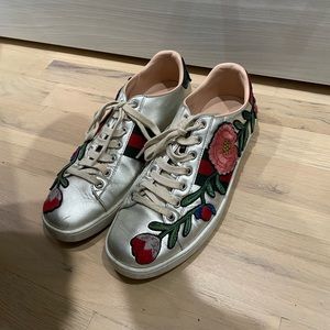 Gucci Ace floral leather sneakers silver size 39